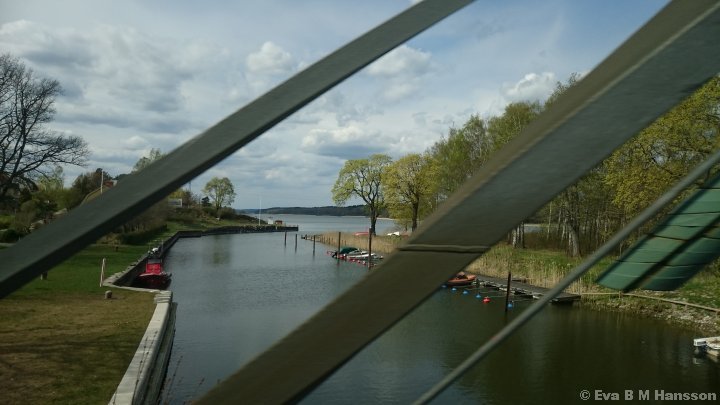 Göta kanal passeras. Norsholm kl 12:57 den 30 april 2015.