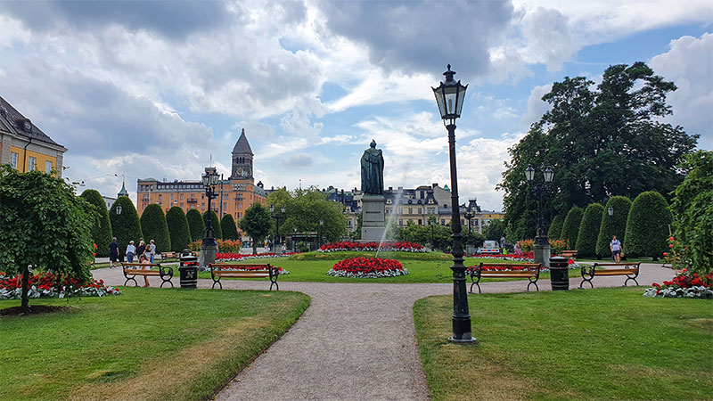 Carl Johans park från Slottsgatan